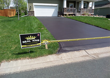 Asphalt Sealcoating & Repair Contractor in Austin