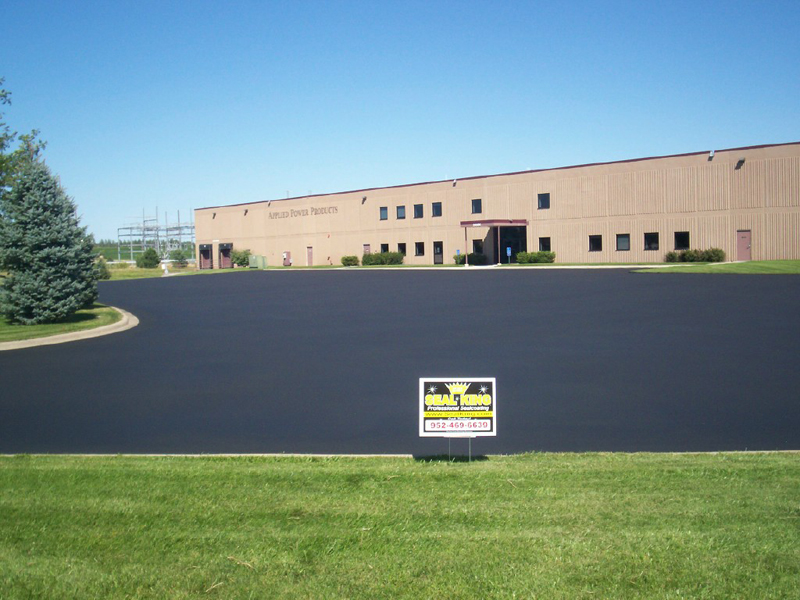 Asphalt Sealcoating in Duluth MN