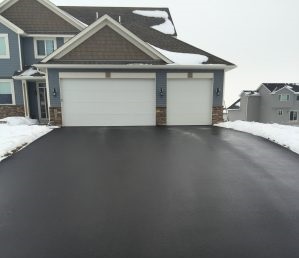 Benefits of Seal Coating Asphalt