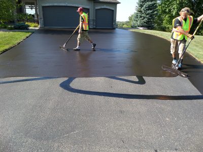 Blacktop Driveway Sealcoating