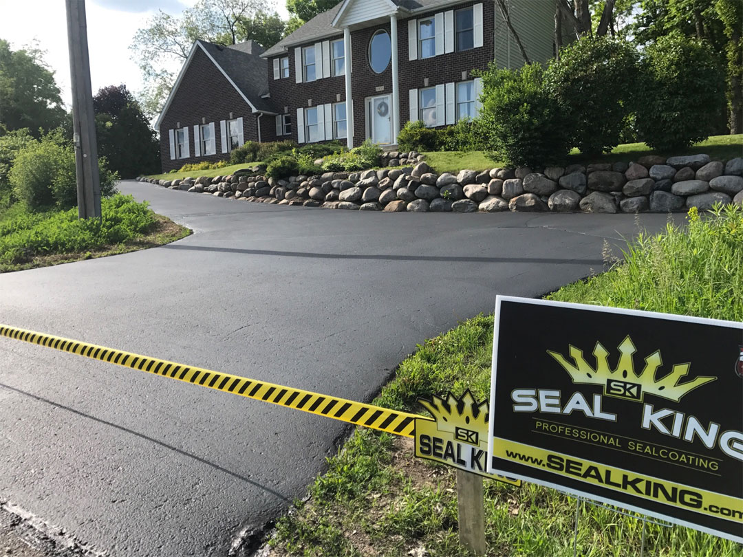 Finished asphalt driveway after sealcoating